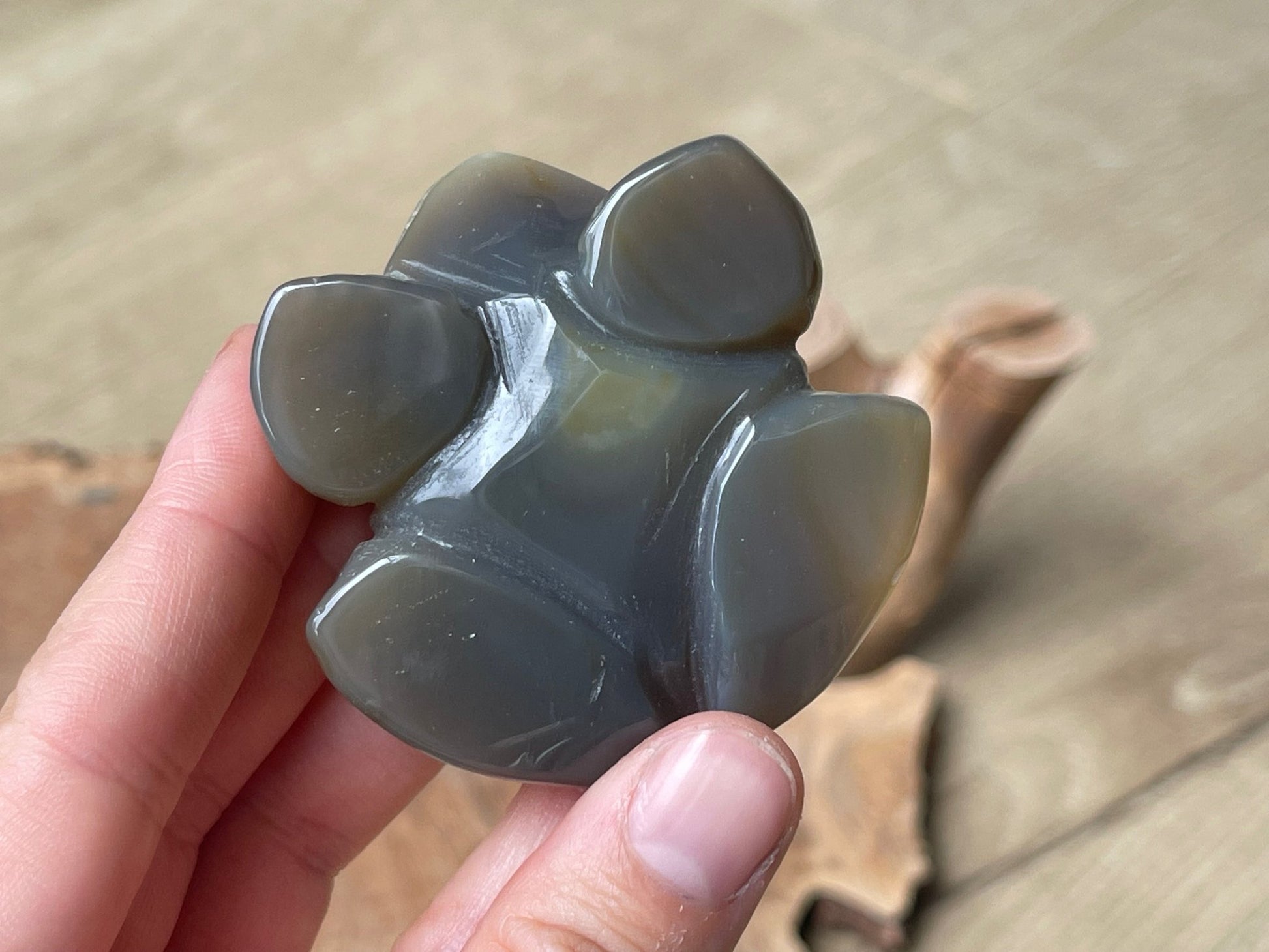 Agate crystal figurine frog underneath