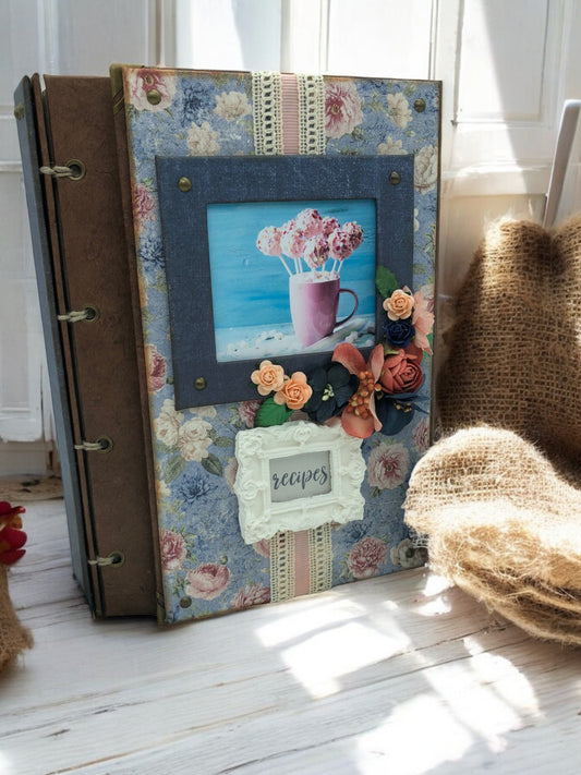 Handmade shabby popsicle A5 recipe book with 80 eco pages, pocket, 8 bookmarks and magnetic flap—customisable cookbook for family recipes and desserts.