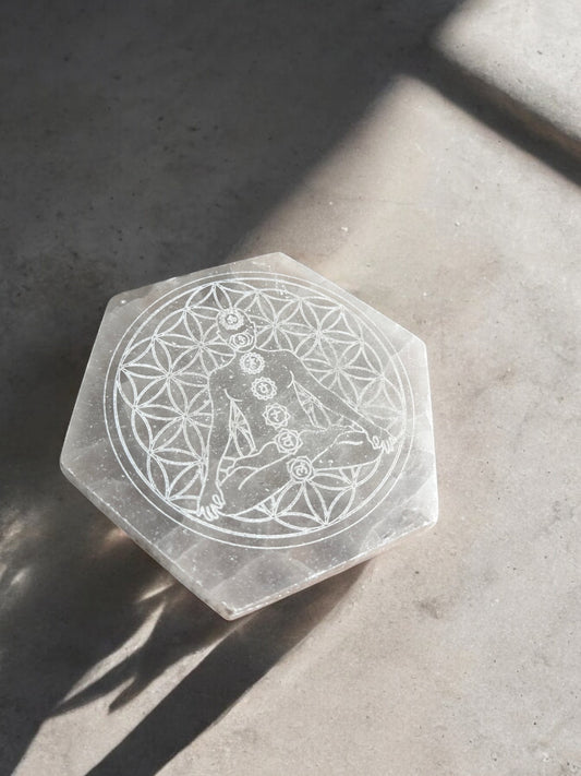 Selenite charging plate with chakra man